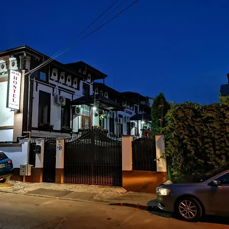 Joe Hostel *