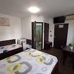 Joe * بوخارست