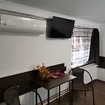 Joe بيت شباب